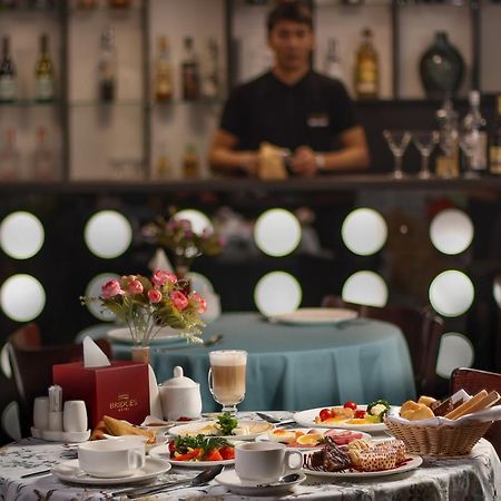 Hotel Bridges Biskek Kültér fotó