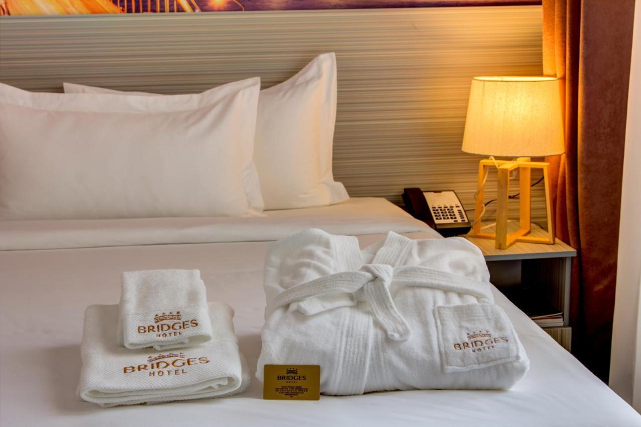 Hotel Bridges Biskek Kültér fotó