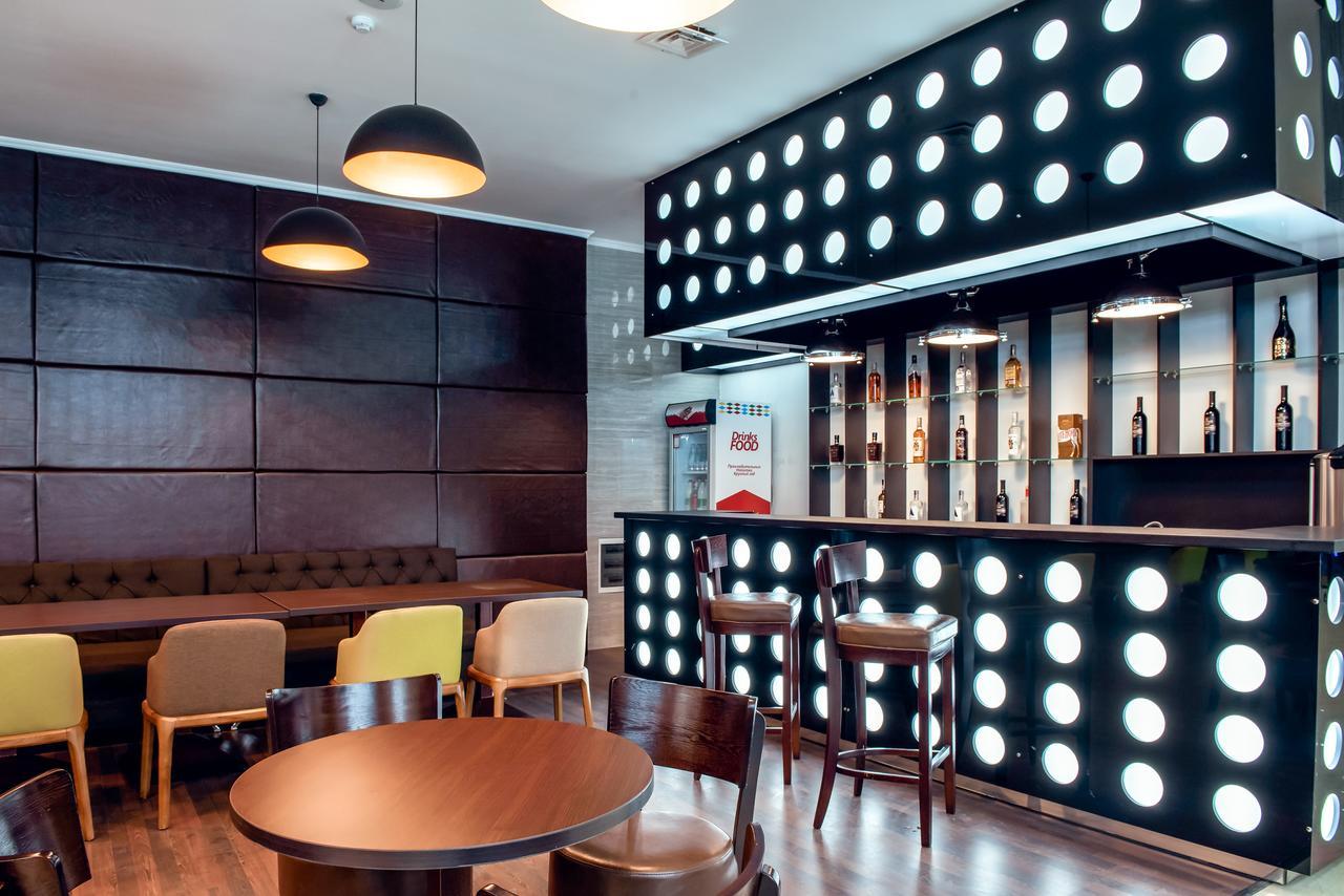 Hotel Bridges Biskek Kültér fotó